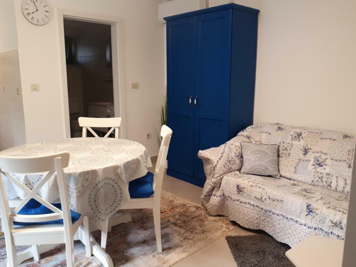 Apartment Terra Rossa Каштелир Экстерьер фото