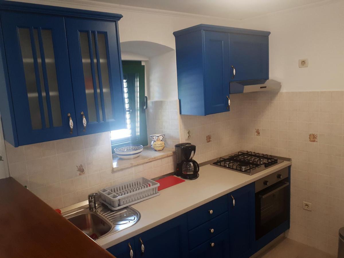 Apartment Terra Rossa Каштелир Экстерьер фото