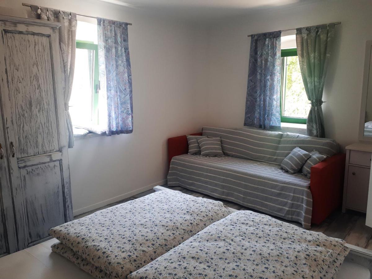 Apartment Terra Rossa Каштелир Экстерьер фото
